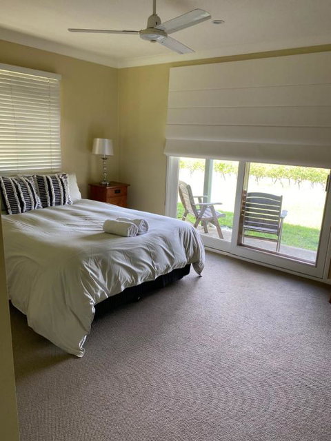 Molly Morgan Vineyard - Accommodation Sunshine Coast 1