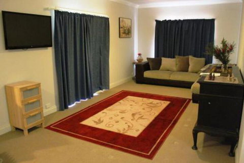 Lake Tyrrell Accommodation - Accommodation Sunshine Coast 3