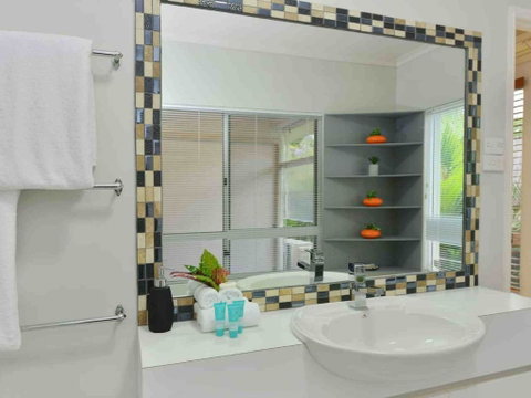 Sandwater Tropical Beachside Holiday House - Accommodation Sunshine Coast 1