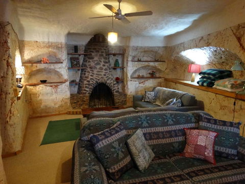 Dinky Dis Dugout - Accommodation Sunshine Coast 5