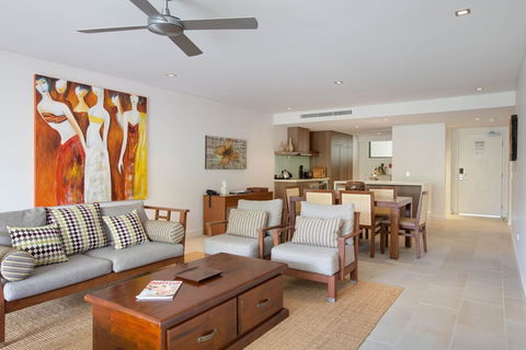 Private Sea Temple Penthouse 407 - Accommodation Sunshine Coast 4