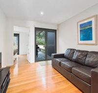 Inn Off The Reef - Accommodation Sunshine Coast