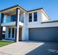 The Races Swanport - Accommodation Sunshine Coast