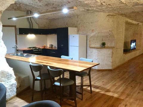 Dug Out B & B Apartments - Accommodation Sunshine Coast 1