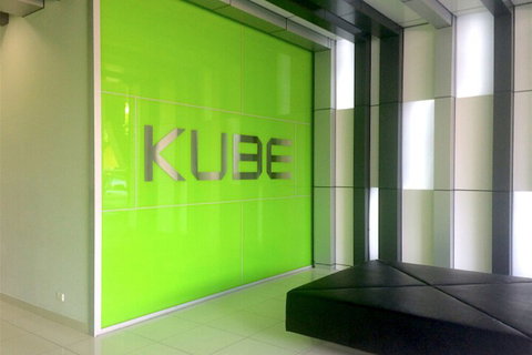 Darwin City Chic Apartment At The KUBE - Accommodation Sunshine Coast 2