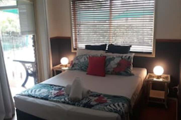 Cannonvale QLD Accommodation Sunshine Coast