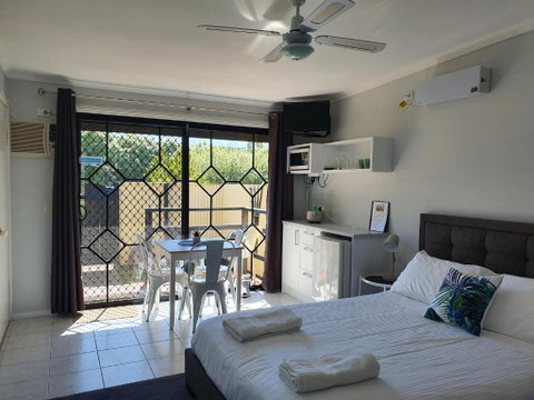 Chateau Bass - Accommodation Sunshine Coast 5