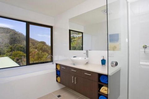 Earth Sea Sky - Accommodation Sunshine Coast 2
