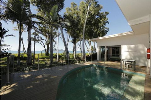 The Boat House - Accommodation Sunshine Coast 3