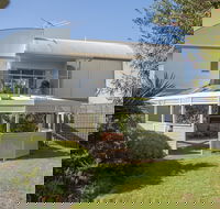 Through the Looking Glass - Accommodation Sunshine Coast