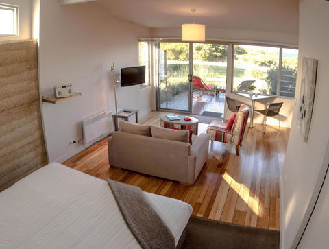 Eagle Peaks At Freycinet - Accommodation Sunshine Coast 2