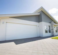 Brock's Base - Accommodation Sunshine Coast