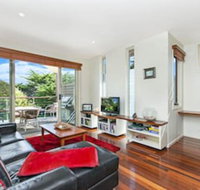 CASTWOOD VILLA No. 1 - Accommodation Sunshine Coast