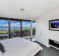 HEARNS BEACHSIDE VILLA 3 - Accommodation Sunshine Coast