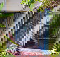 Cottesloe Artists Beach Retreat - Accommodation Sunshine Coast