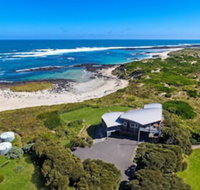 HEARNS BEACH HOUSE - Accommodation Sunshine Coast