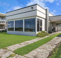 The Waves - Accommodation Sunshine Coast