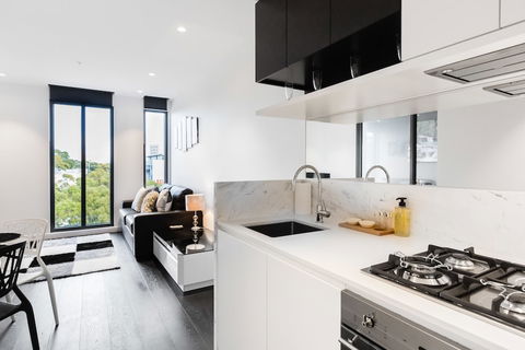 ESTHER, 2BDR South Yarra Apartment - Accommodation Sunshine Coast 1
