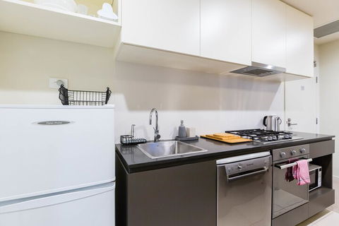 YASHITA, 2BDR Melbourne Apartment - Accommodation Sunshine Coast 2