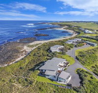 HEARNS BEACHSIDE VILLA 9 - Accommodation Sunshine Coast