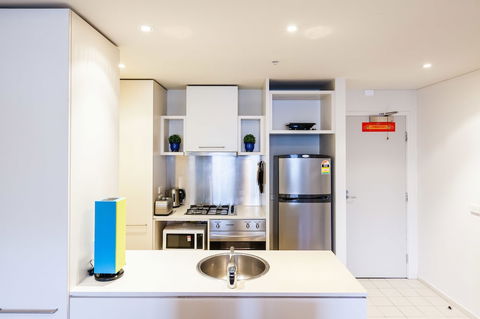 WESLEY, 2BDR Carlton Apartment - Accommodation Sunshine Coast 3