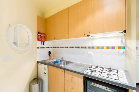 ELIZA, 2BDR Melbourne Apartment - Accommodation Sunshine Coast 3