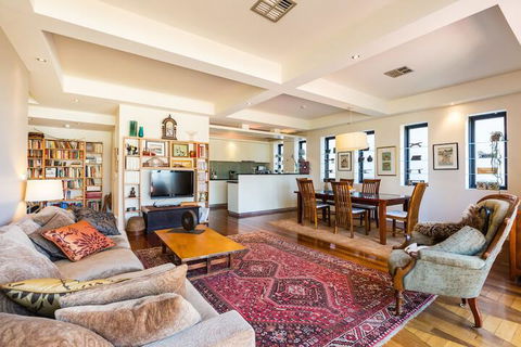 BELLE, 2BDR Melbourne Apartment - Accommodation Sunshine Coast 4