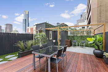 AERIN, 2BDR Melbourne Apartment - Accommodation Sunshine Coast 4