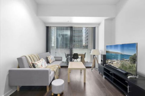 EDWARD, 3BDR Melbourne Apartment - Accommodation Sunshine Coast 0