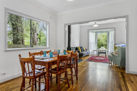 Ambrose Cottage Front Apt - Accommodation Sunshine Coast 0