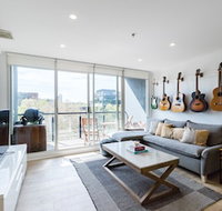 YUKI 1BDR Melbourne Apartment - Accommodation Sunshine Coast
