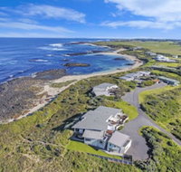 HEARNS BEACHSIDE VILLA 1 - Accommodation Sunshine Coast