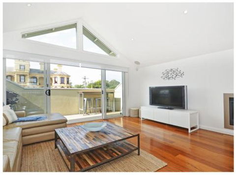 Villa By The Sea - Accommodation Sunshine Coast 2