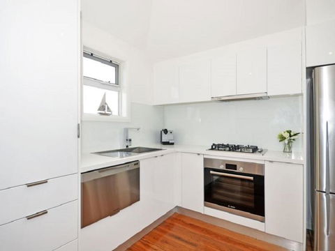 Villa By The Sea - Accommodation Sunshine Coast 4