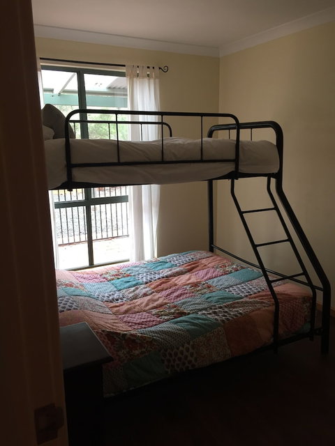 Silversprings Cottages - Accommodation Sunshine Coast 4
