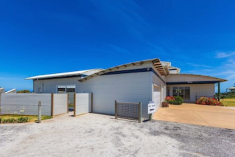 Wytonia Cabana - Accommodation Sunshine Coast 0