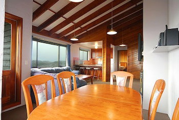 Hotham 1750 12 - Accommodation Sunshine Coast 5