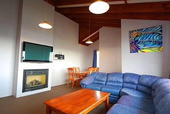 Hotham 1750 12 - Accommodation Sunshine Coast 6