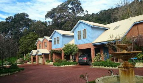 Beachside Apartment - Accommodation Sunshine Coast 2