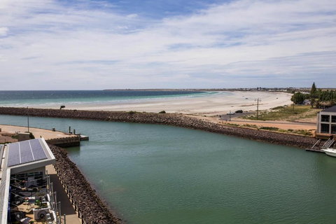 Ocean View Luxury Apartment & Suite - Accommodation Sunshine Coast 3