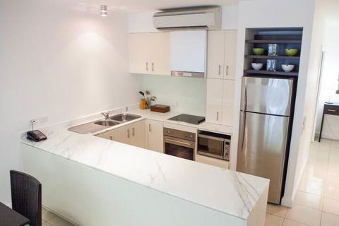 Serenity Beach Club 6424 - Accommodation Sunshine Coast 2