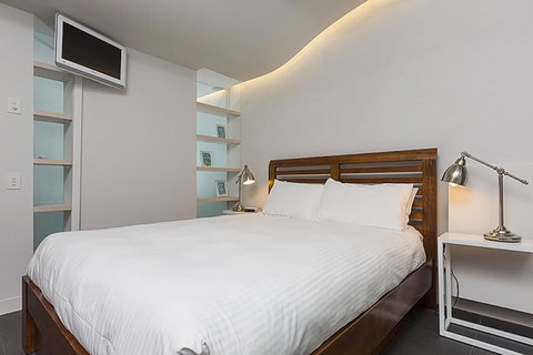 Accommodate Canberra - Nishi - Accommodation Sunshine Coast 2