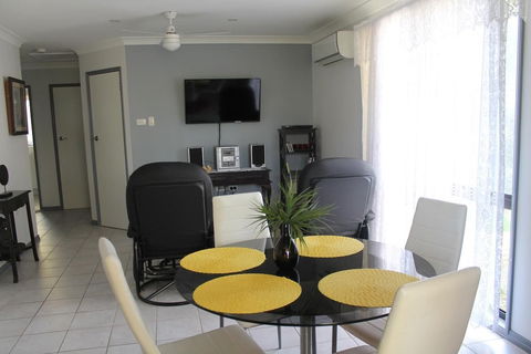 Ducati's Bed And Breakfast - Accommodation Sunshine Coast 1