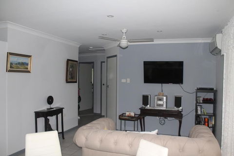 Ducati's Bed And Breakfast - Accommodation Sunshine Coast 2