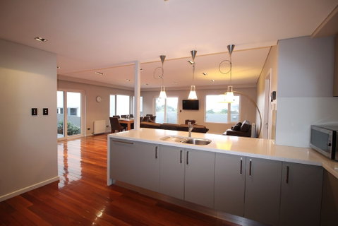 Sunny Sandy Bay Apartment - Accommodation Sunshine Coast 4