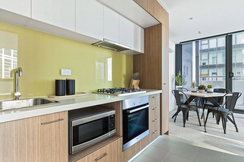 Melbourne Star - Accommodation Sunshine Coast 2