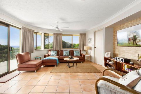 SHORELINE 3 - Accommodation Sunshine Coast 2