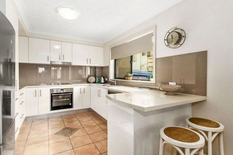 SHORELINE 3 - Accommodation Sunshine Coast 3