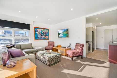 Beau Monde Apartments Newcastle - Worth Place Apartment - Accommodation Sunshine Coast 1