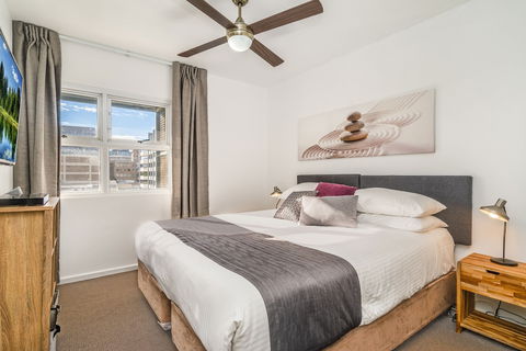 Beau Monde Apartments Newcastle - Worth Place Apartment - Accommodation Sunshine Coast 2